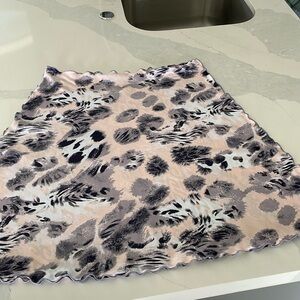 One reversible skirt size large